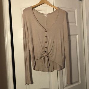 Never worn, in perfect condition